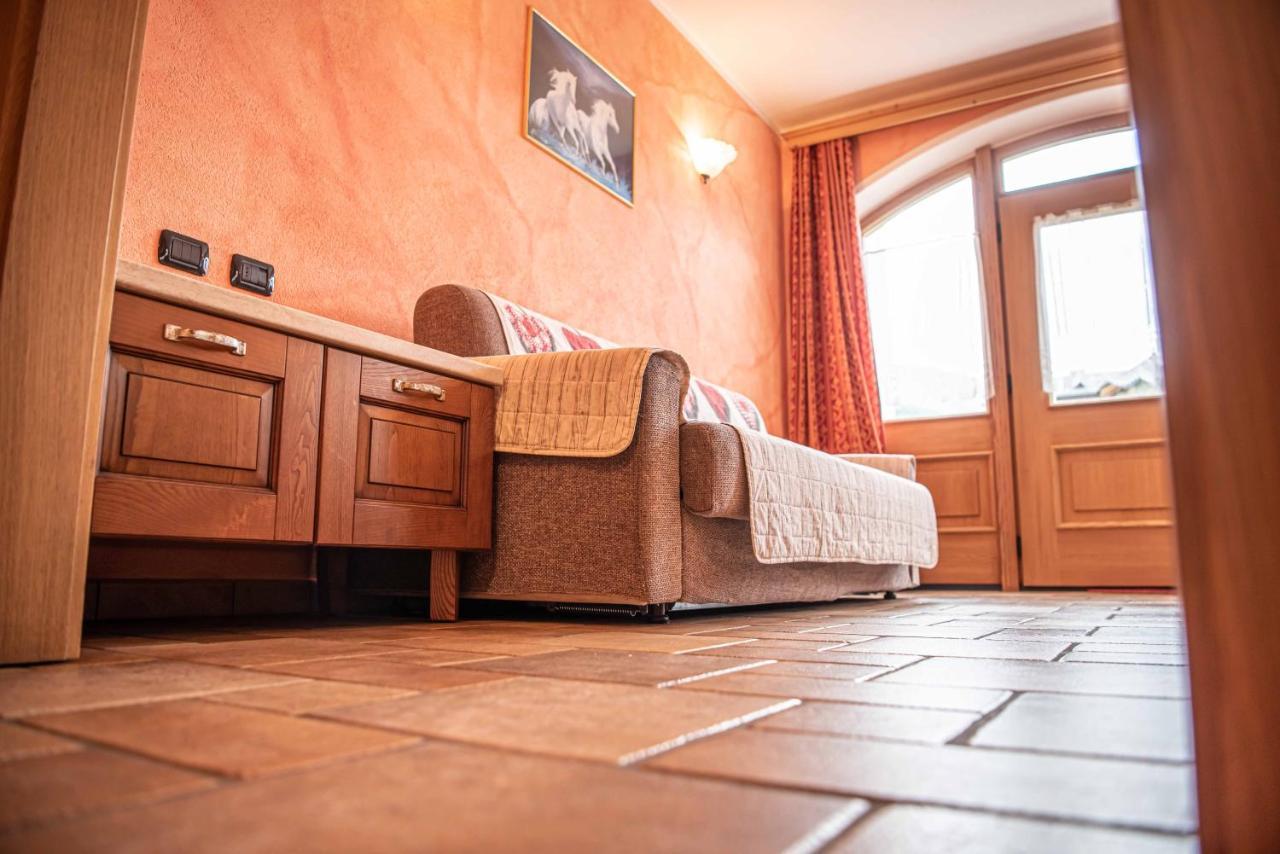 Family House Amalia MyholidayЛивиньо Экстерьер фото