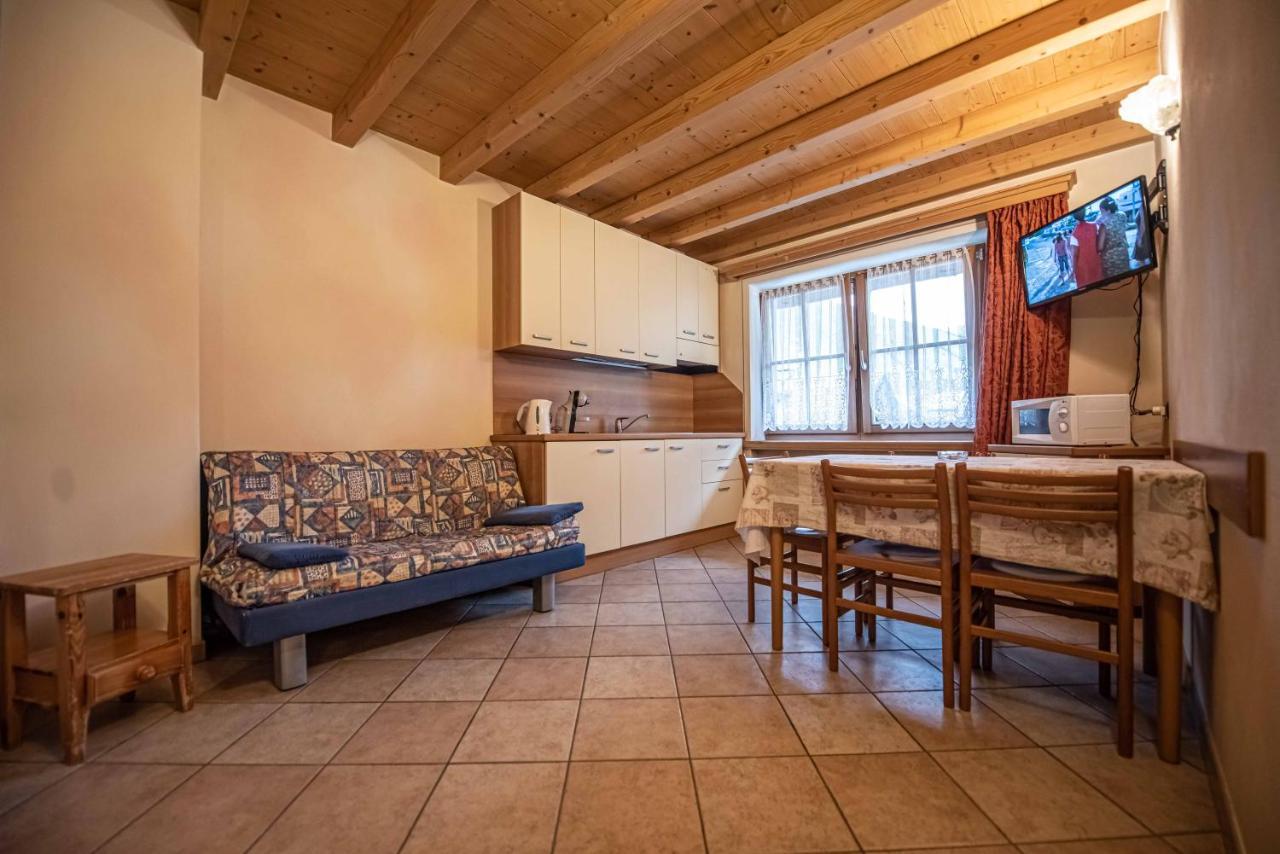 Family House Amalia MyholidayЛивиньо Экстерьер фото